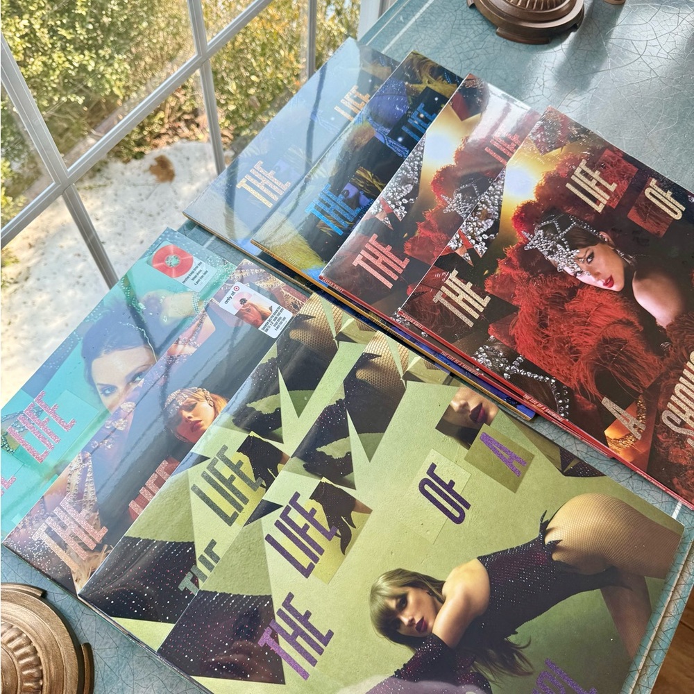 BRAND NEW Taylor Swift Life of a Showgirl 8 Vinyl Records Collection